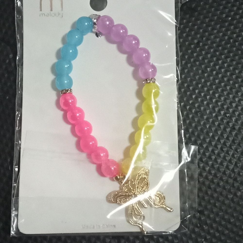 Melody multi color beaded bracelet with butterfly pendant - Picture 4 of 4